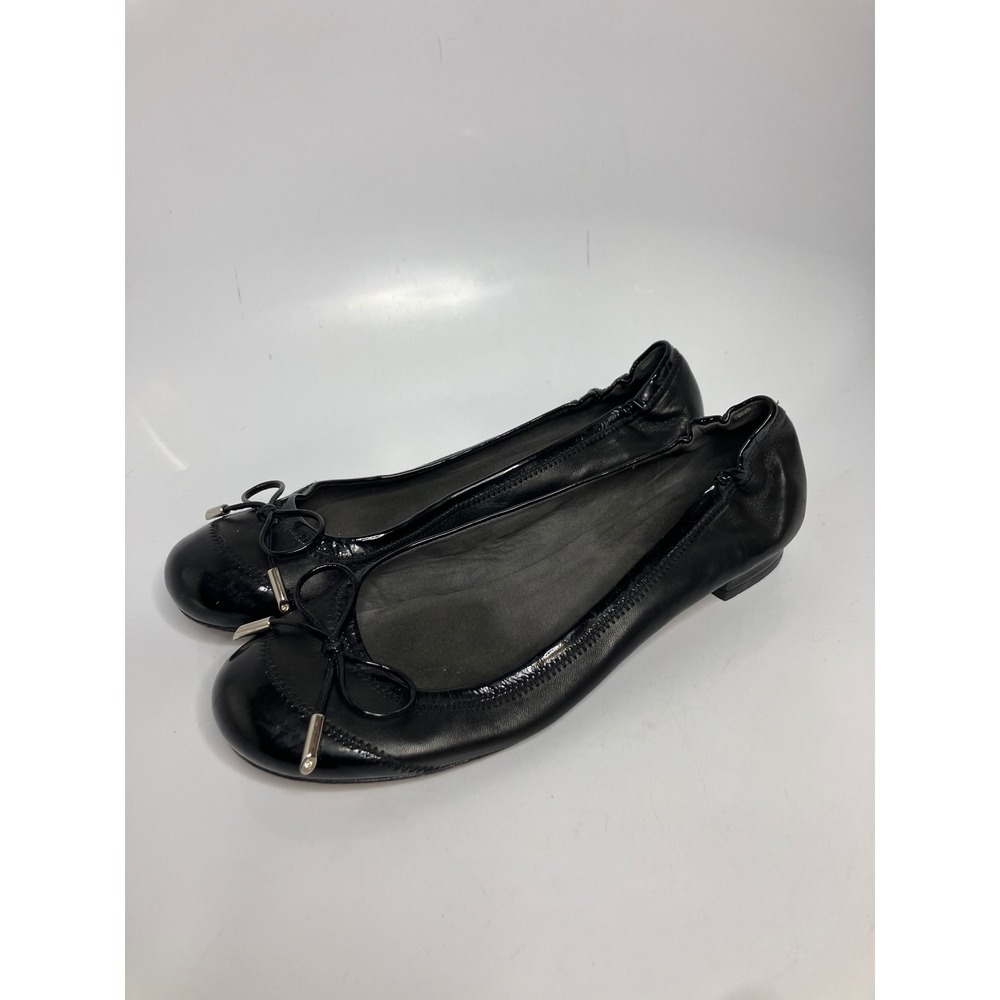 Stuart Weitzman Ballet Flats Womens 8 Black Patent Cap Toe Bow Metallic Trim